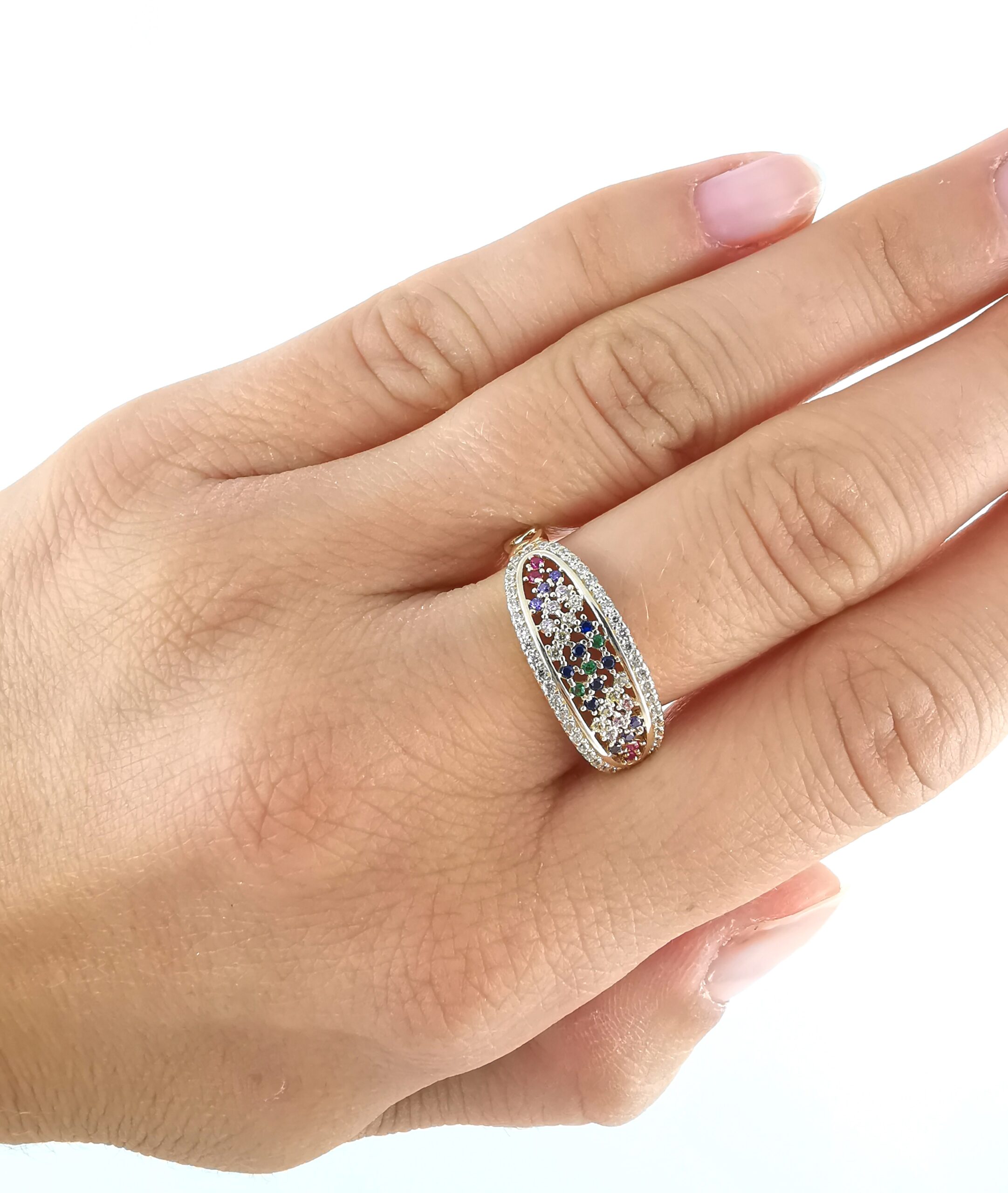 pierscionek z kolorowymi kamieniami 3 pierscionek-z-kolorowymi-kamieniami-3-600x710