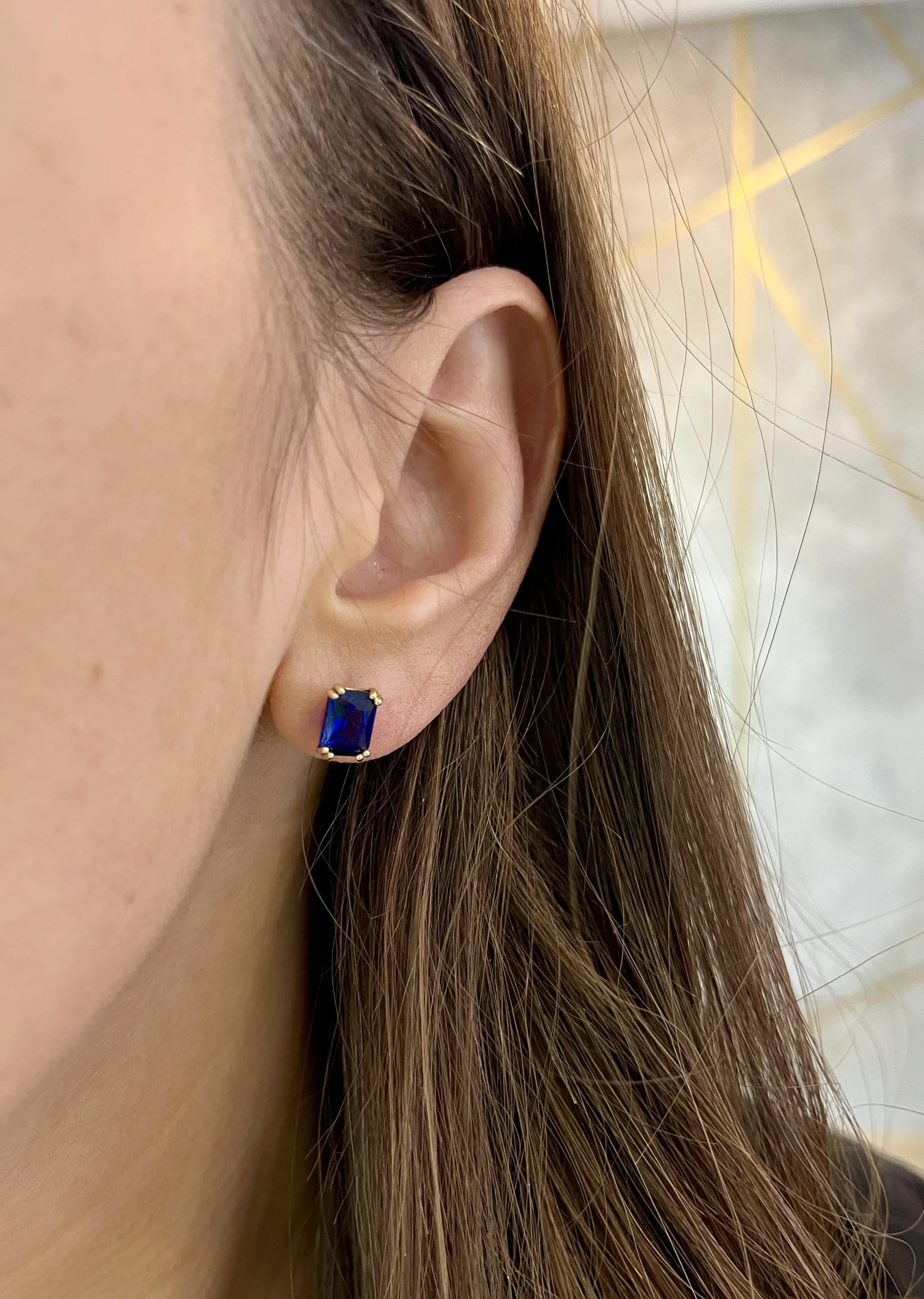 kolczyki wtykane z szafirem kolczyki-wtykane-z-szafirem-600x844