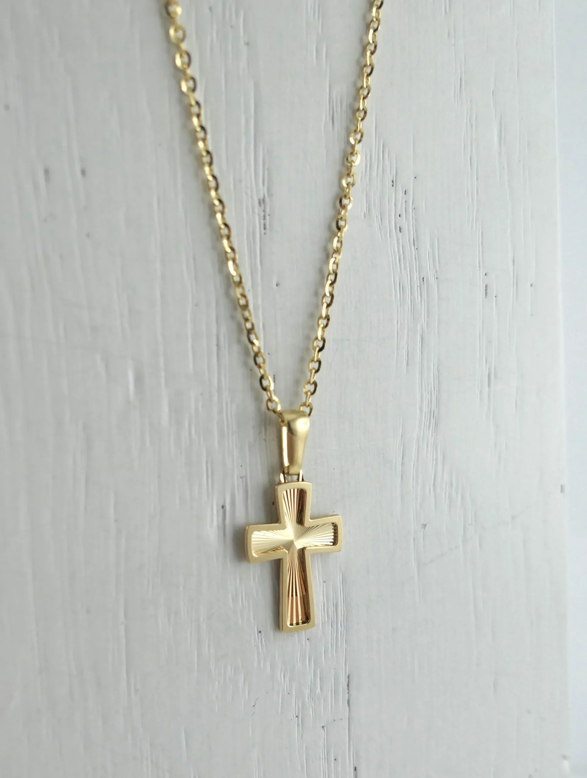 Zawieszka złota próba 585 krzyżyk diamentowany - 2,2 cm - Chrzest, Komunia - GRAWER + łańcuszek ankier 45-50 cm