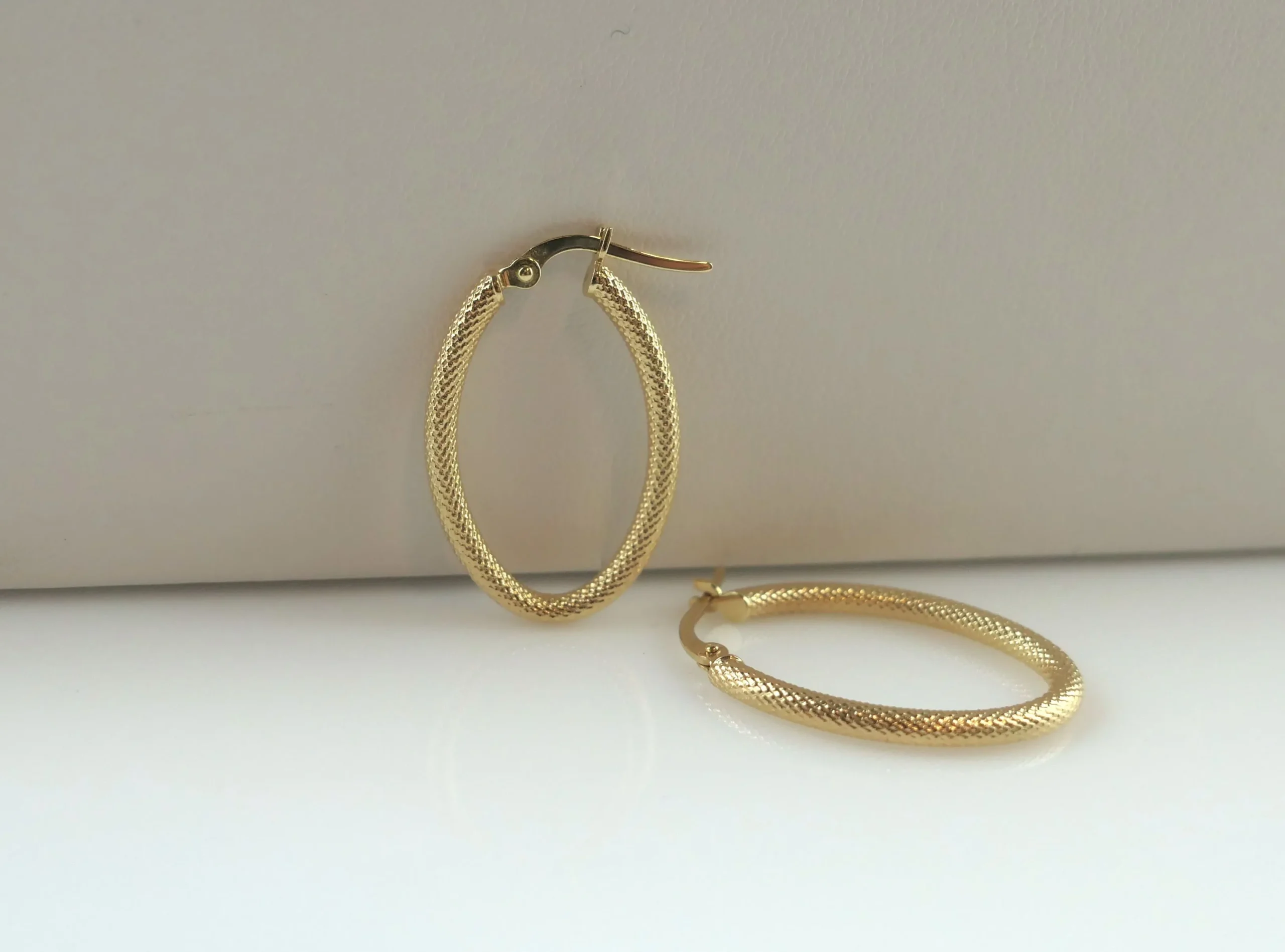 Kolczyki złote owalne - żółte złoto - próba 585 - kolczyki koła