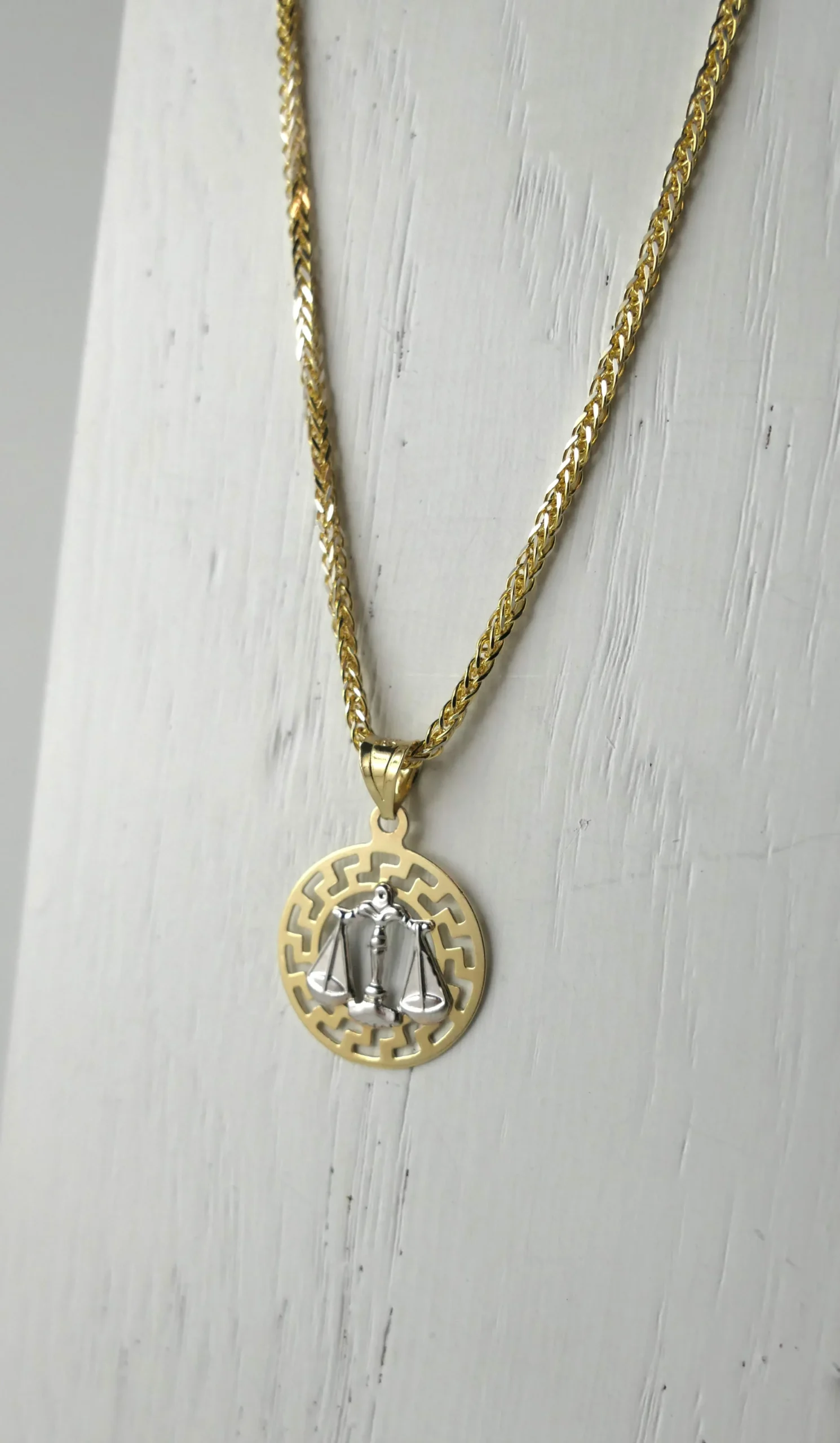 Zawieszka złota - znak zodiaku - WAGA - próba 585 + łańcuszek lisi ogon 45 cm